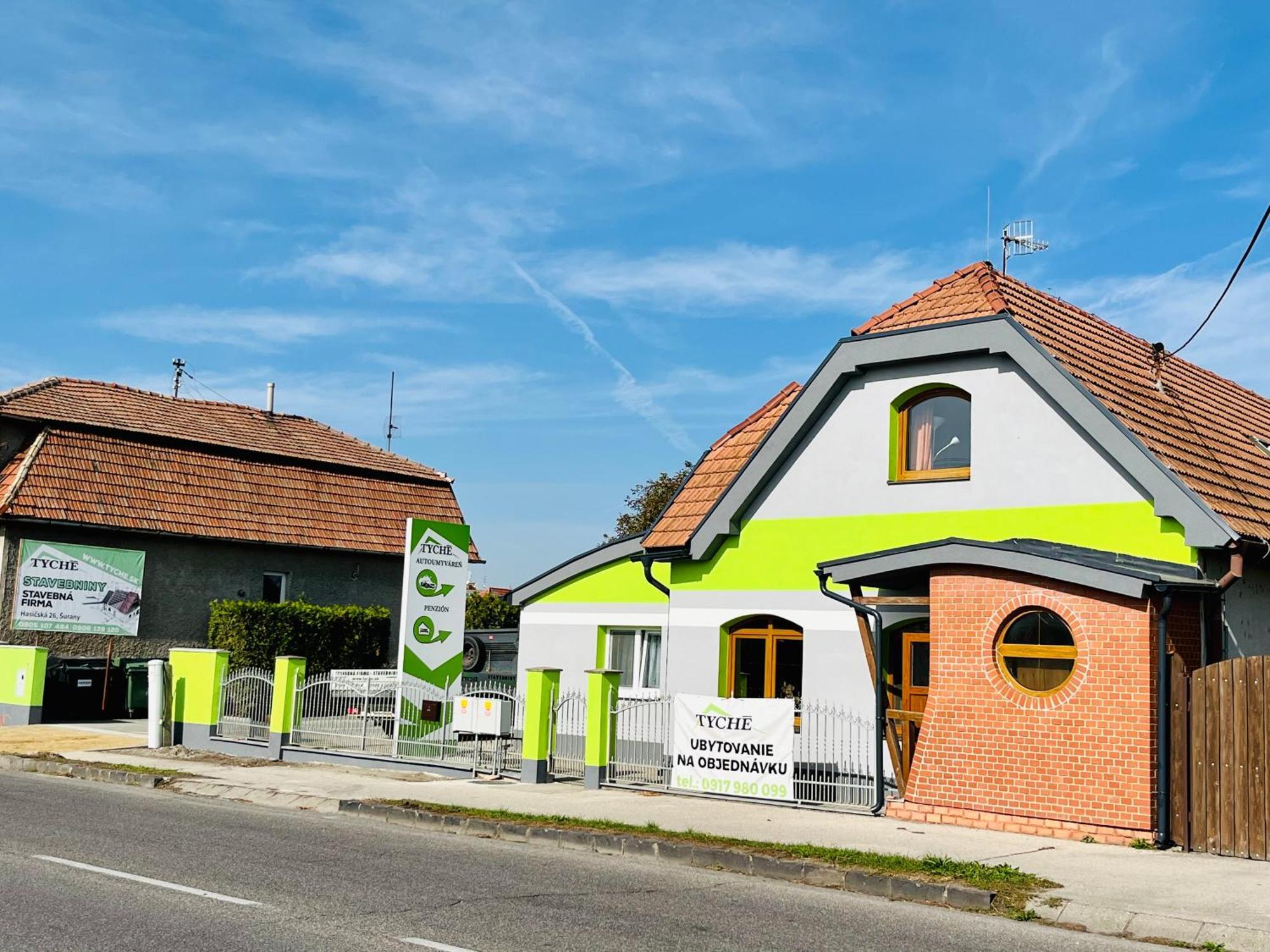 Penzion Tyche Surany Exterior photo
